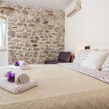 Guest House Vagabundo Imb Split Bagian luar foto