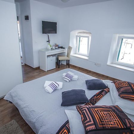 Guest House Vagabundo Imb Split Bagian luar foto