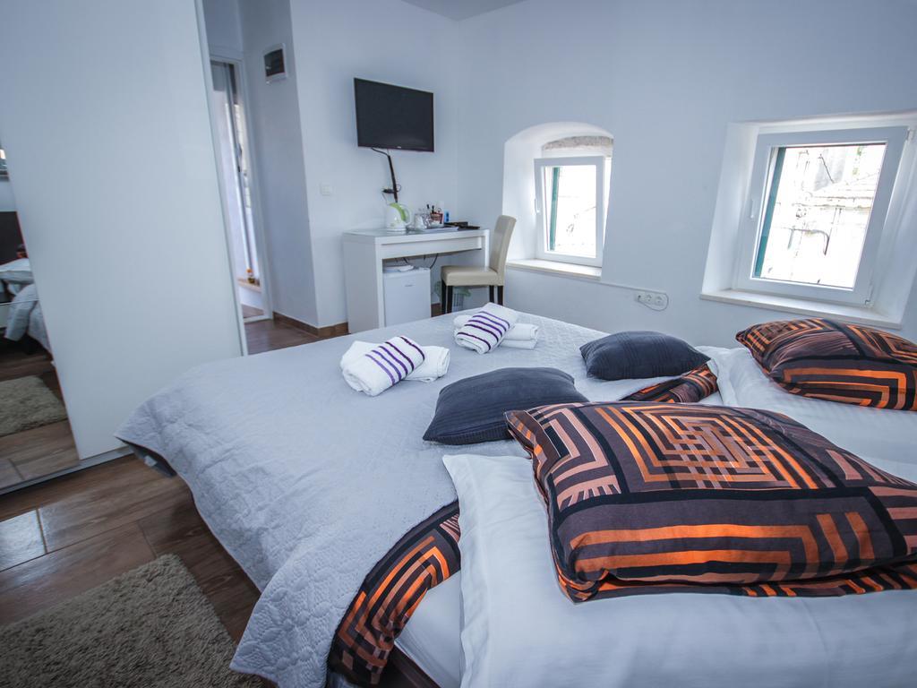 Guest House Vagabundo Imb Split Bagian luar foto