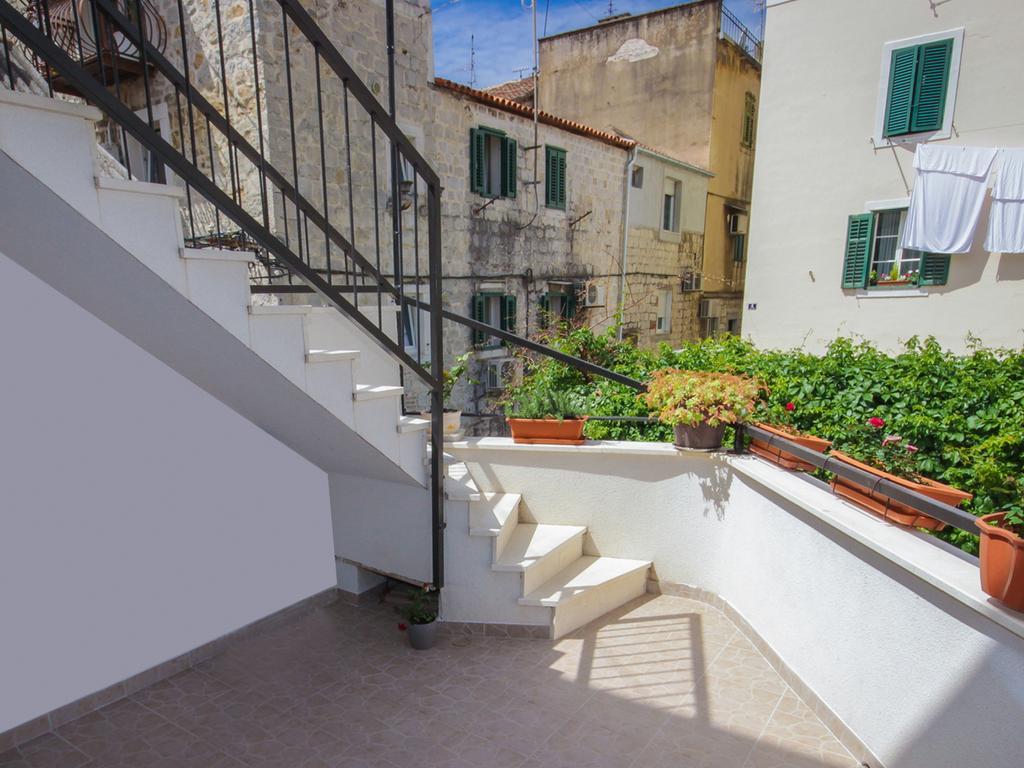 Guest House Vagabundo Imb Split Bagian luar foto